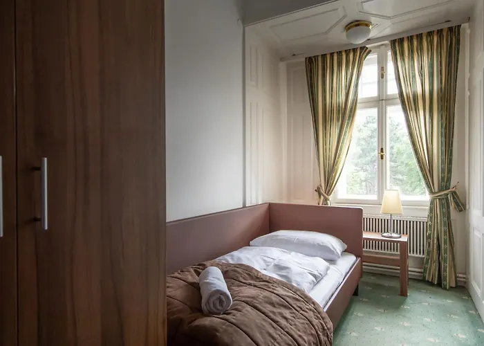 Bergwirt Schönbrunn Hotel 3*