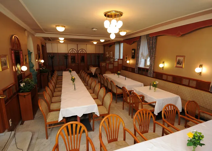 Hotel Bergwirt Schönbrunn 3*