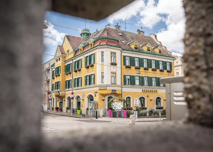 Hotel Bergwirt Schönbrunn Wien