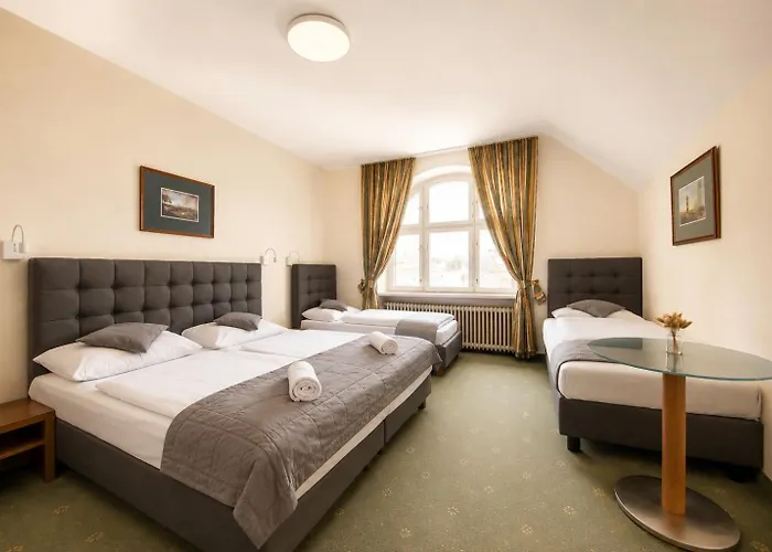 Bergwirt Schönbrunn Hotel 3*